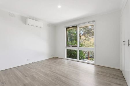 “RECENTLY UPDATED HOME IN WYNDHAM VALE” - Photo 3