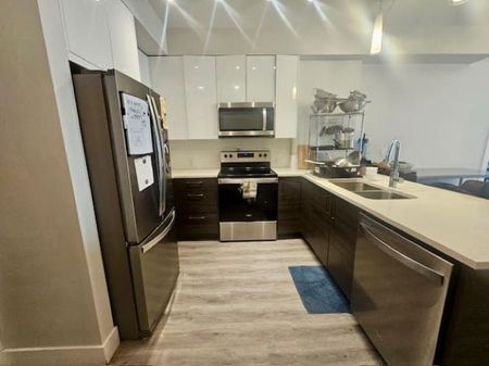 Second Floor at SoHo Kelowna! - Photo 5