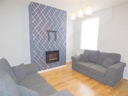 2 bedroom terraced house to rent - Photo 2