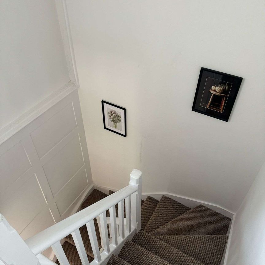 Beautifully refurbished shared house, quiet location - Photo 1