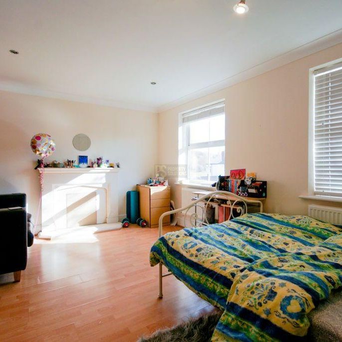 4 bedroom property to rent - Photo 1