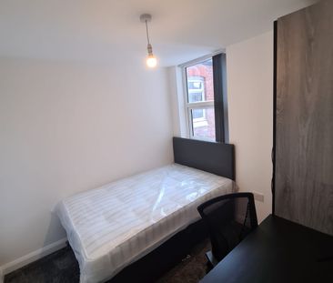 6 Bedroom House To Rent - Photo 5