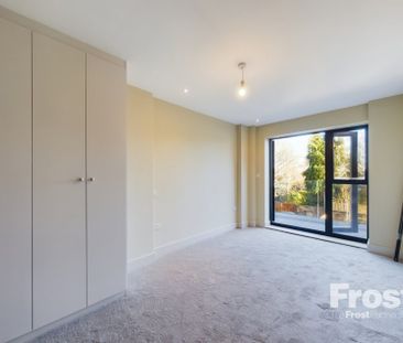 Chaucer Road, Ashford, Middlesex,TW15 - Photo 6