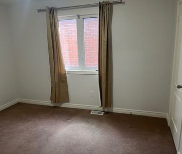 For Lease - 20 Ridgehaven Court Unit# Upper, Brampton, Ontario - Photo 6