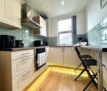 1 bedroom in a flat share to rent - Photo 4