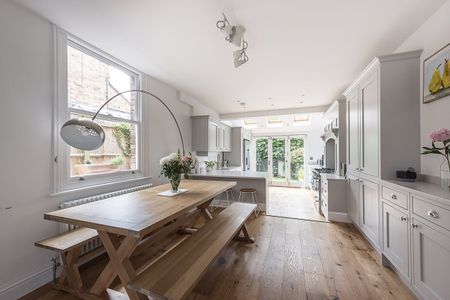 5 bedroom semi-detached house to rent - Photo 5