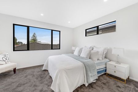 MANGERE, 4 BEDROOMS - Photo 5
