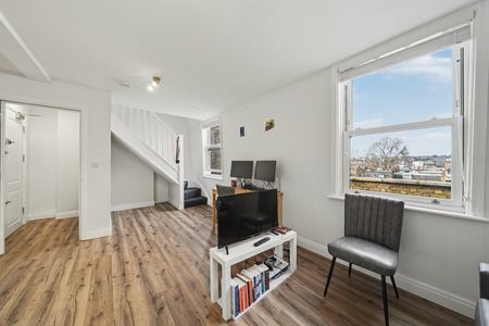 1 Bed Flat, Lexham Gardens, W8 - Photo 2