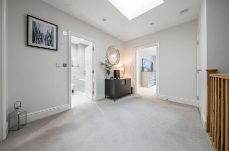 3 bedroom terraced house to rent - Photo 4