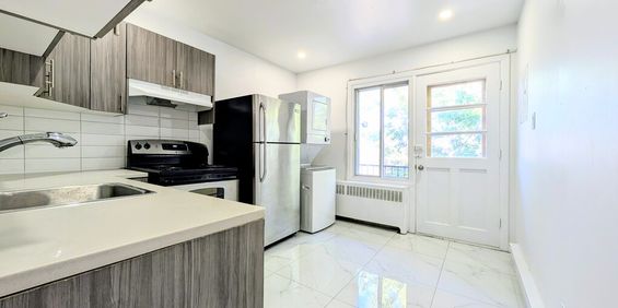 Renovated 4 1/2 TOP FLOOR, Ville Emard - Photo 3