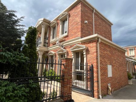 RARE OPPORTUNITY TO LIVE IN A RIPPLESIDE ICON - Photo 2