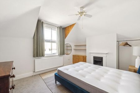 SHORT LET<br />A bright and stylish two-bedroom apartment perfectly positioned in Richmond town centre. - Photo 5