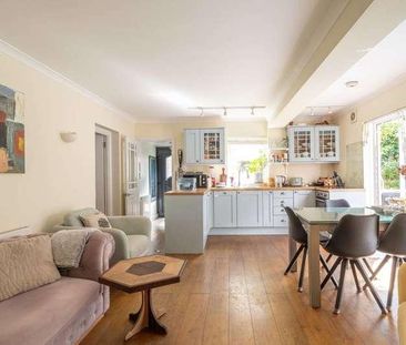 Sunrise View, Mill Hill, NW7 - Photo 2