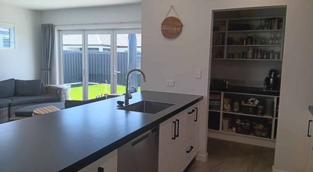 Meech Way, Frimley - Photo 4