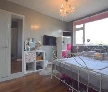 Semi Detached House - Photo 5