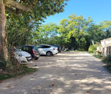 Location Appartement 2 pièces 45m² MARSEILLE 13ème - Photo 4