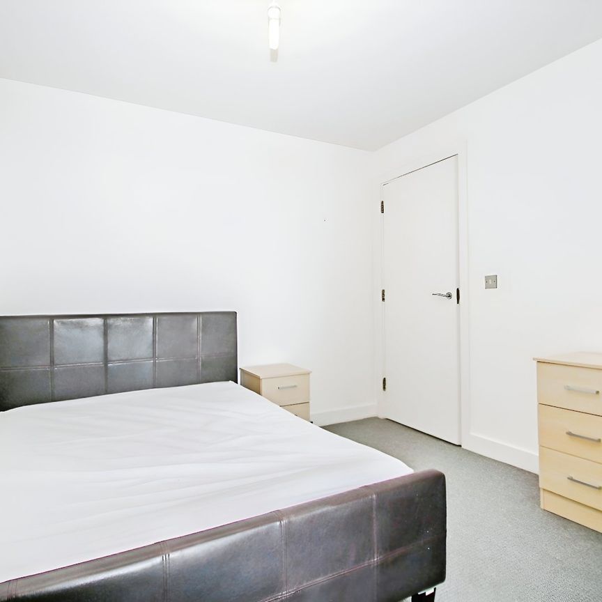2 bedroom property to rent - Photo 1