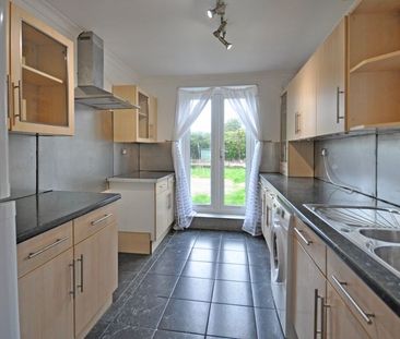 Derby Grove, Newport - Photo 3