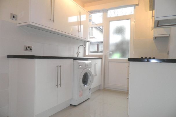 Oakleigh Road North, Whetstone, London - Photo 1