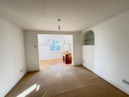 3 bedroom terraced house to rent - Photo 3