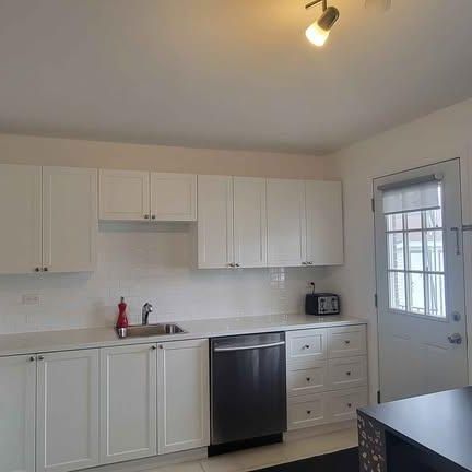 TRÈS BEAU 4 1/2 - MODERNE - QUARTIER CALME - Photo 4