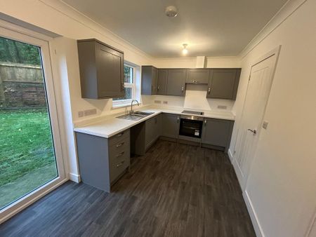 2 bedroom semi-detached house to rent - Photo 4