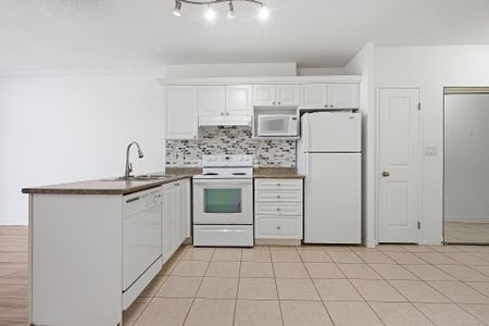 For Lease - 353 Commissioners Road Unit# 914, London South, Ontario - Photo 4