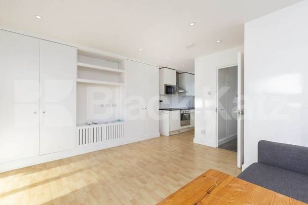 Split level two bed in a prime location in the popular Bethnal Green area - Photo 1