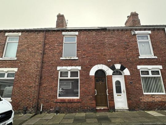 3 bedroom terraced house to rent - Photo 1