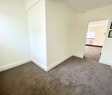 97 High Street, S41 - Photo 4