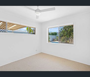 4 Bedroom house in Burleigh with Pool and Air Conditioning - Photo 5