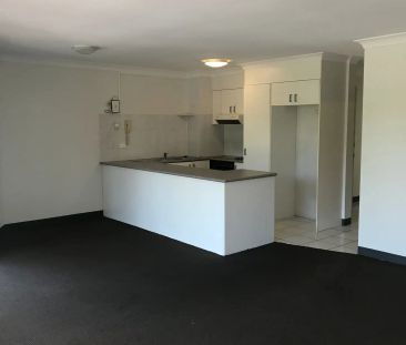 “2 Bedroom Unit in the Heart of South Brisbane!” - Photo 2