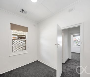 Open the Door to Comfort and Convenience on Dunorlan - Photo 1