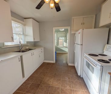 Spacious 2-Bedroom Apartment Minutes from Niagara Falls Attractions! - Photo 6