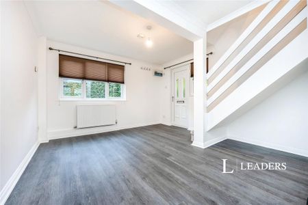 2 bedroom terraced house to rent - Photo 2