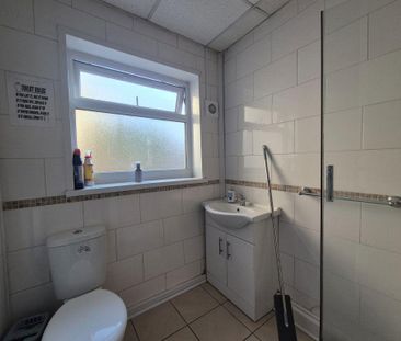 Studio to rent - Photo 6