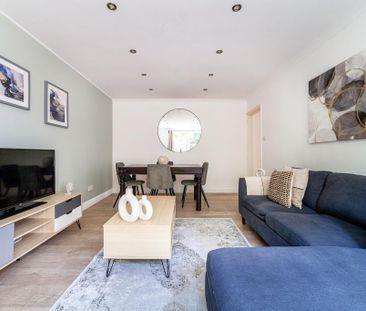 2 bedroom ground floor flat to rent - Photo 6