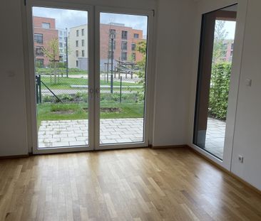 3-Zimmer-Wohnung mit Einbauküche und Terrasse mit Gartenanteil 15.02 - Photo 1