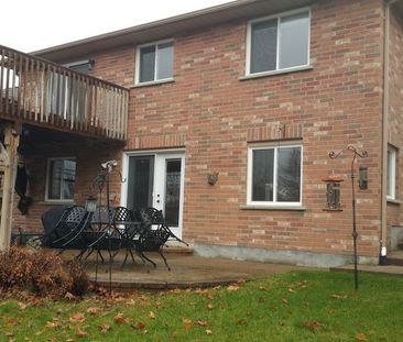 For Lease - 194 Livingstone Street Unit# Upper, Barrie, Ontario - Photo 3