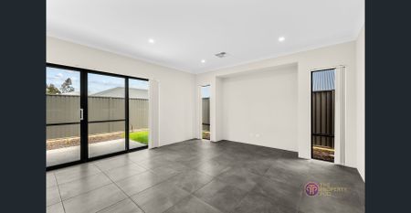 Beautiful 4x2 Home – Modern Living in Prime Baldivis Location! - Photo 3