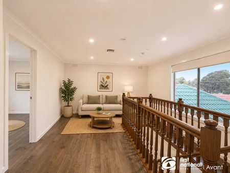 Spacious Family Living in a Quiet Court Location - Photo 2