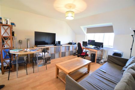 1 bedroom flat to rent - Photo 3