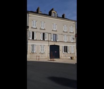 Location Appartement Studio 38 m² Argenton-sur-Creuse - Photo 3