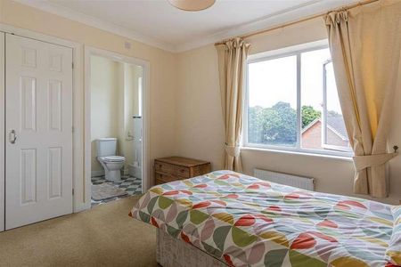 Sterling Close, Pengam Green, CF24 - Photo 4