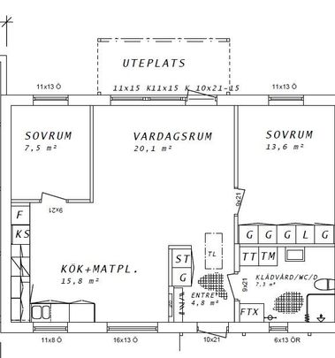 Denna fina lägenhet är på 71 kvm och ligger på markplan. I hyran ingår vatten, värme och fiber. Det finns tvättmaskin, torktumlare och diskmaskin i lägenheten. Lägenheten har genomgående parkettgolv och halvöppen planlösning mellan kök och vardagsrum. - Photo 1