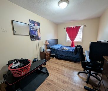 98 Wright St, Welland - All Inclusive 2 Bedroom Apartment - Photo 1