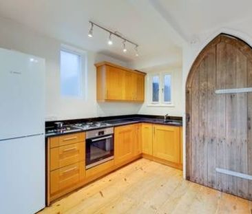 2 Bed Semi-Detached House, Mortlake Road, TW9 - Photo 5