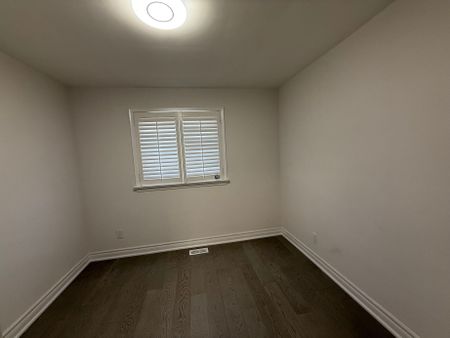 For Lease - 5 Silverview Drive Unit# Main and Upper, Toronto, Ontario - Photo 5