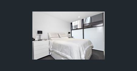 Stylish South Yarra Apartment in a Premium Lifestyle Precinct! - Photo 3