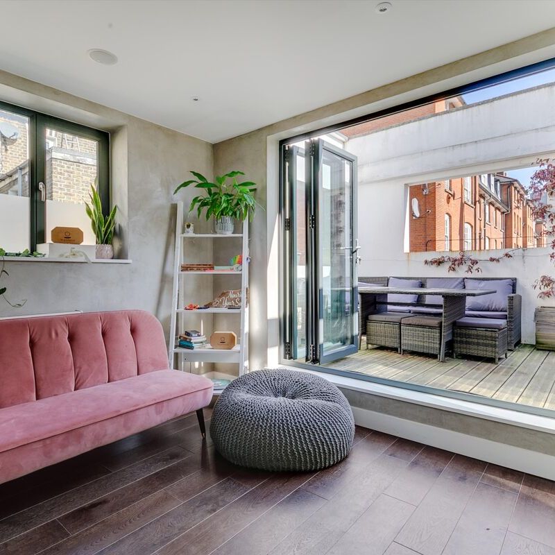 A beautifully presented one bedroom flat in Fulham, SW6. - Photo 1